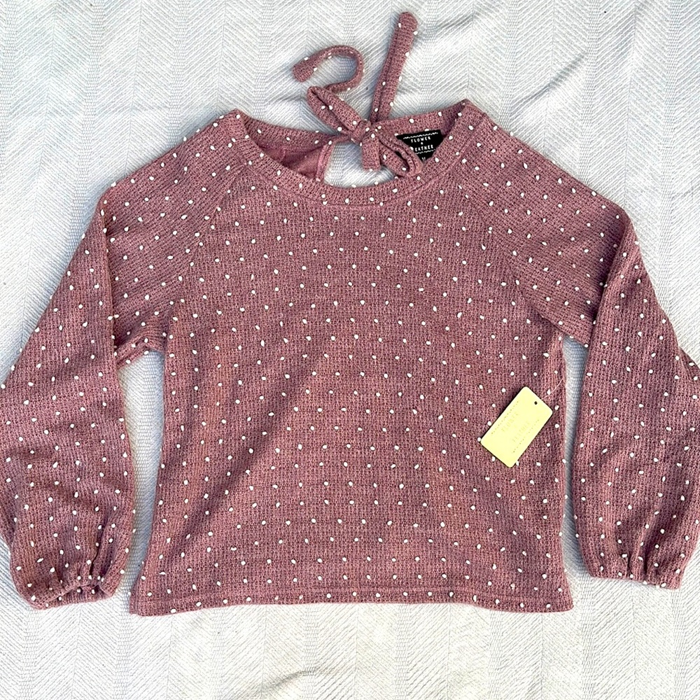 Flower and feather tie sweater
